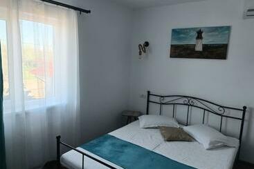 Pensiunea Legenda Farului