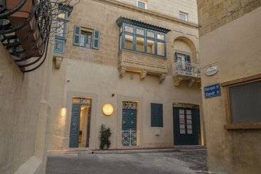 تختخواب و صبحانه Maria Rosa Suites