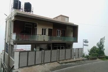 Bed and Breakfast Vanam Holidays