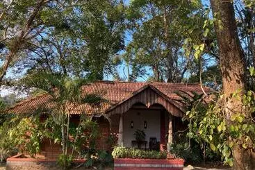 Resort Bovera Orchards Coorg By Luxdens Hotels