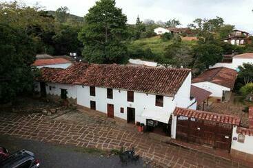 پانسیون Hostal Casa Ceiba