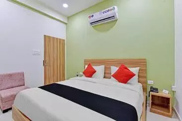Super Collection O Hotel Roxas
