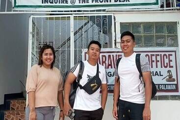 بنسيون Istroberi Inn Palawan Near Airport