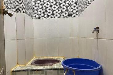 Otel Spot On 92362 Pondokan Tali Super