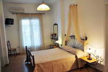 Elia Deluxe Apartments