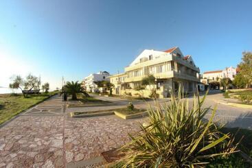 בית מלון כפרי Aura Boutique