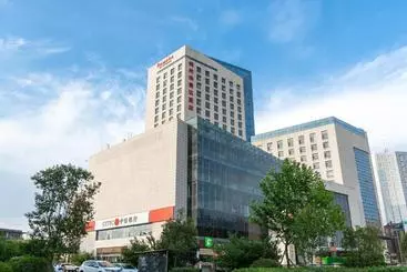 בית מלון כפרי Ramada By Wyndham Zhengzhou East