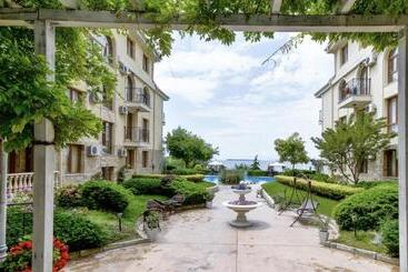 Royal Bay  Cozy Apartments  Apartello⊛com