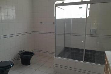 ホテル Pousada Villa Di Guarujá