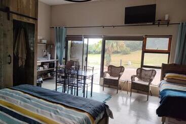 بنسيون Cove Rock Stay