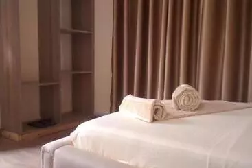 تختخواب و صبحانه Villa Winga Deluxe