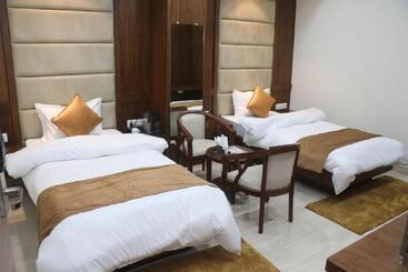 ホテル Signum Cityscapes The Royal Jewel