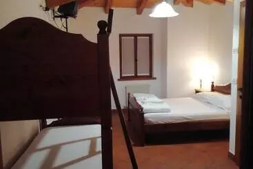 Hotel Sot La Mont   Torlano Nimis