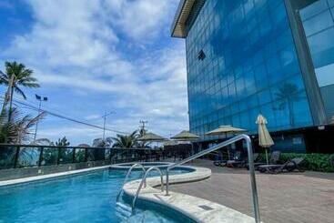 Lindo Apto Beira Mar No Hotel Ritz Suítes