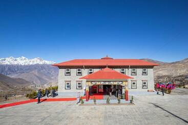 Lo Mustang Himalayan Resort