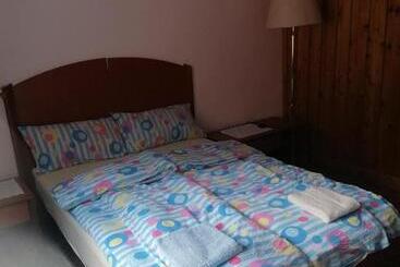 住宿加早餐  Smučarska Koča