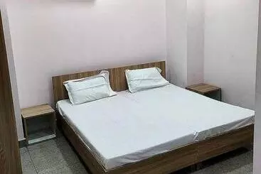 Hotelli Oyo  Palazzo