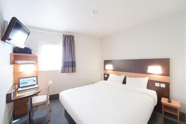 B&b Hotel Nîmes Centre Arènes