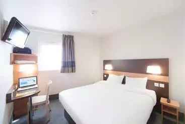 B&b Hotel Nîmes Centre Arènes