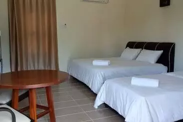 Pensió Padimas Villa @datai Valley