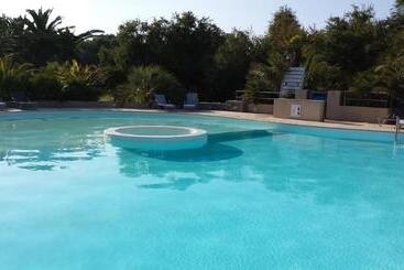 アパートメント Village Vacances La Vallicella