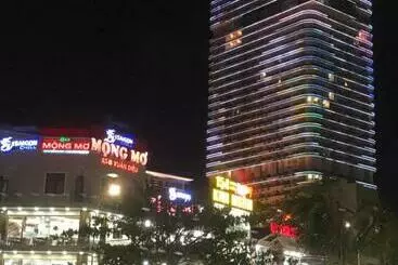 تختخواب و صبحانه Tms   Pullman Luxury Outlet   High Floor Beach View
