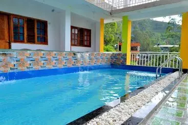 Hotel Adams Peak Grand