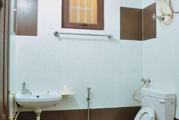 Отель Holiday Break