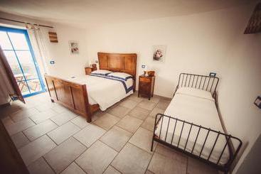 ツーリストアパートメント Casa Vacanze Al Settimo Cielo