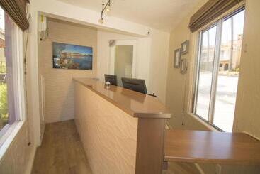 فندق Capitola Venetian Vacation Rentals