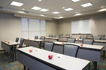 Отель Residence Inn By Marriott Houston City Place