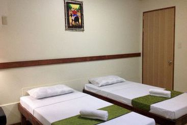 Hotel Qm Pension House