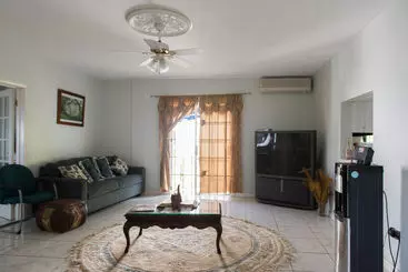 The Royal Kensington Villa