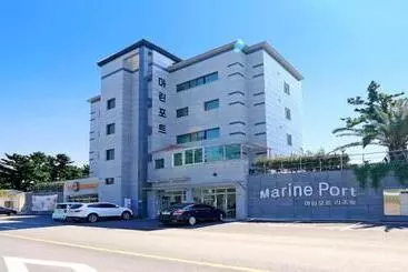 Hotel Marine Port Resort