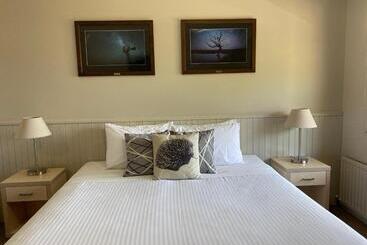 فندق على الطريق Jindy Inn