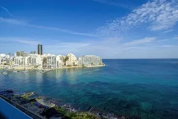 Ferienwohnungen Spinola Bay Top Floor Seafront 3 Bedroom Apartment With Panoramic Sea Views   By Getawaysmalta