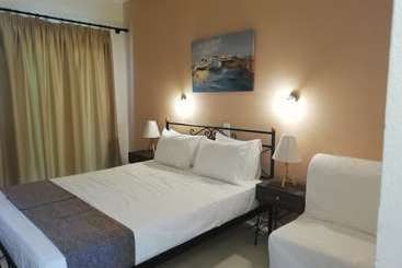 아파트 Takis Studios