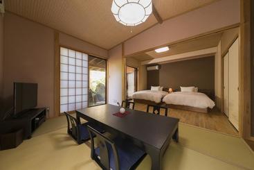 Hotel Yufuin Rakuyu