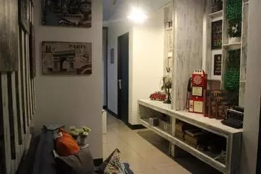 Tropical Breeze Hostel Cebu Center