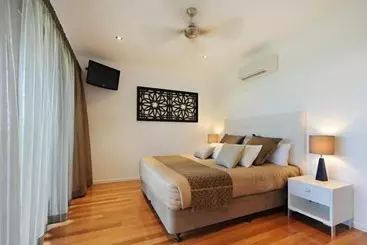 ツーリストアパートメント Pinnacle Apartments Hamilton Island