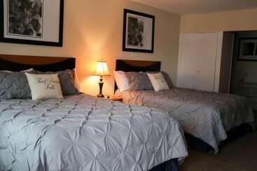 Otel Custom Stay Thief River Falls