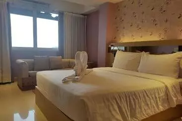 فندق Kavinburi Green