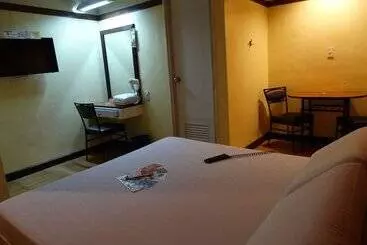 Отель Sogo Pasay Wood Street