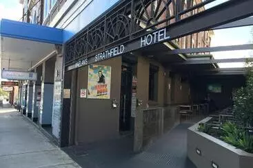 Отель Strathfield