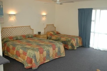 فندق على الطريق Sails Motor Inn