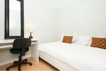 Aparthotel E.s.i Furnished Suites At The Acc