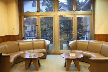 בית מלון כפרי Yuzawa Yuzawa