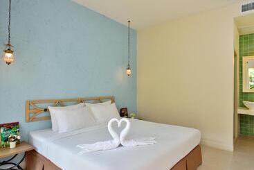 Resort Talay Hotel And Villa Cha Am