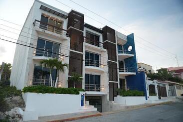 Deep Blue Luxury Resort