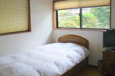 בית מלון כפרי Ryokan Yamashiroya